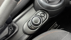 MINI Hatchback 1.5 Cooper Classic 3dr Auto Petrol Hatchback